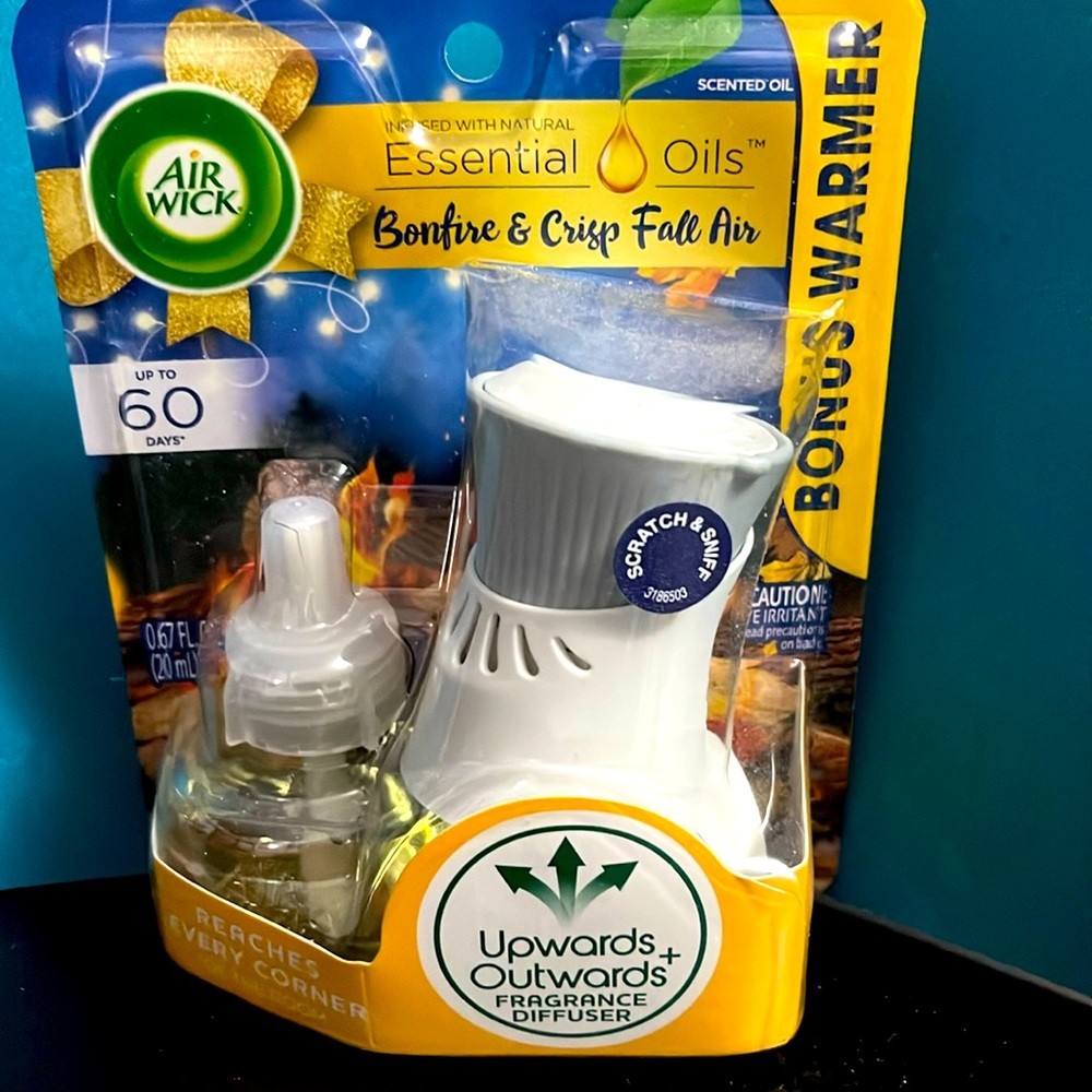 Air Wick Bonfire & Crispy Fall Air NEW